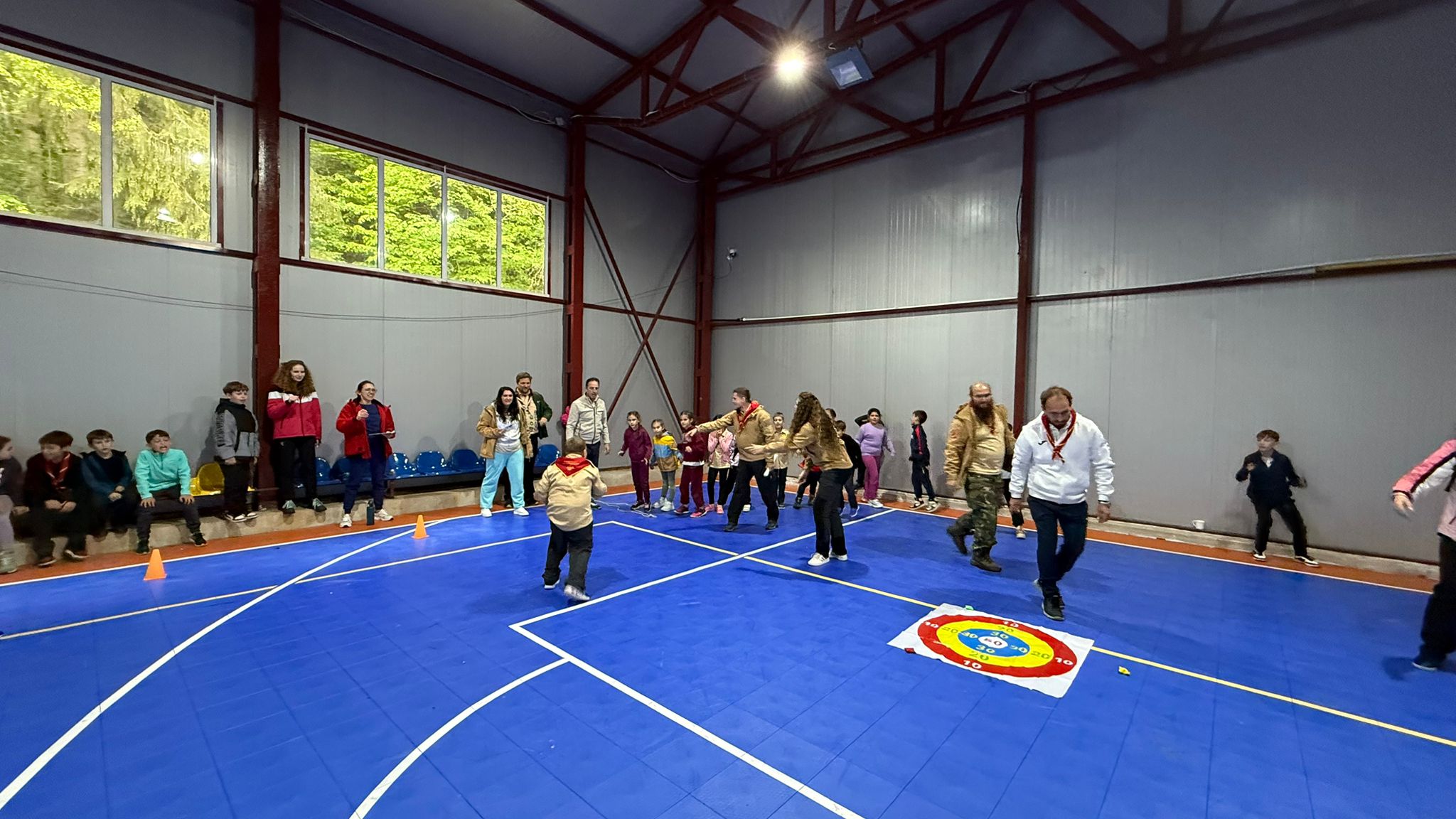 Activități sportive în sala de sport a Complexului Cerbul